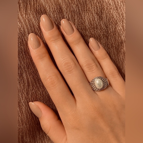 None Jewelry - Faux pearl Statement Ring